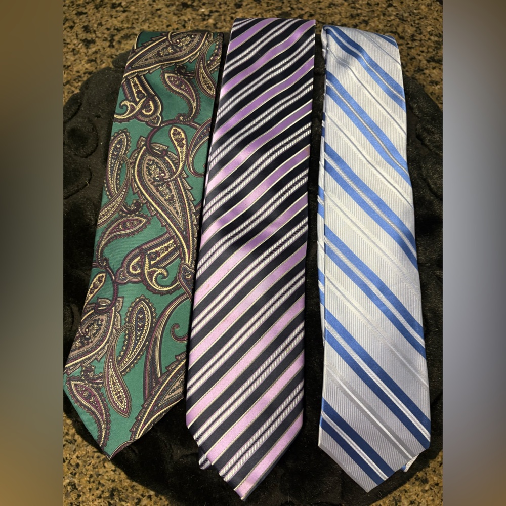 DIOR  DKNY Lot of 3 neckties Men’s designer Dior DKNY
Georgio B.